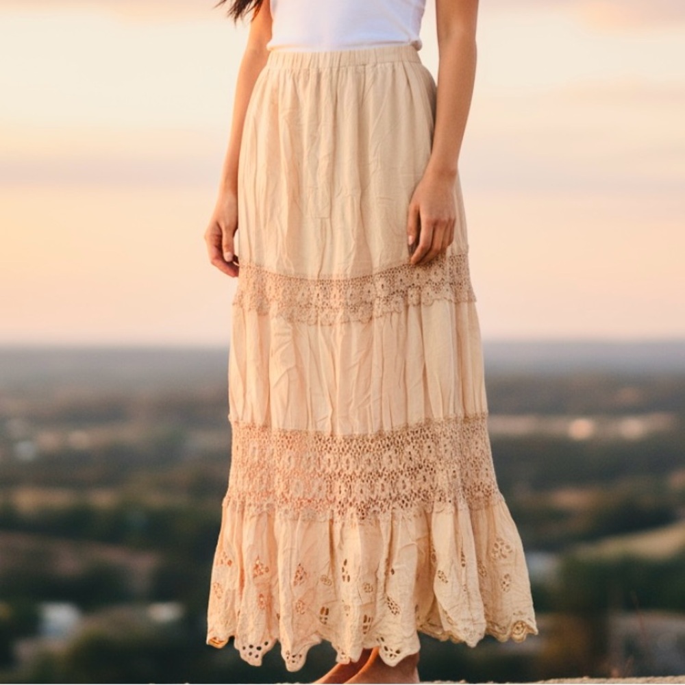 Solitaire by Ravi Khosla Boho Tiered Lace Maxi Skirt Bohemian Festival Country